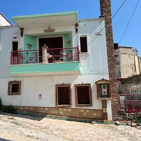 C.1 Elia Old_town Apartment *